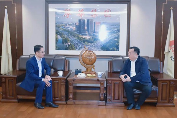 俞會長與李總會談