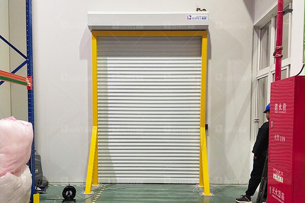 鋁合金卷簾門安裝后